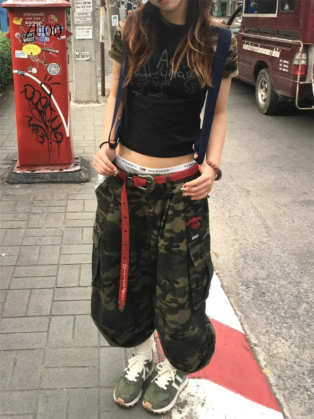 

2026 уличные шорты-карго в стиле панк, женские повседневные летние камуфляжные шорты Harajuku, винтажные свободные шорты с высокой талией Y2K, широкие короткие женские шорты