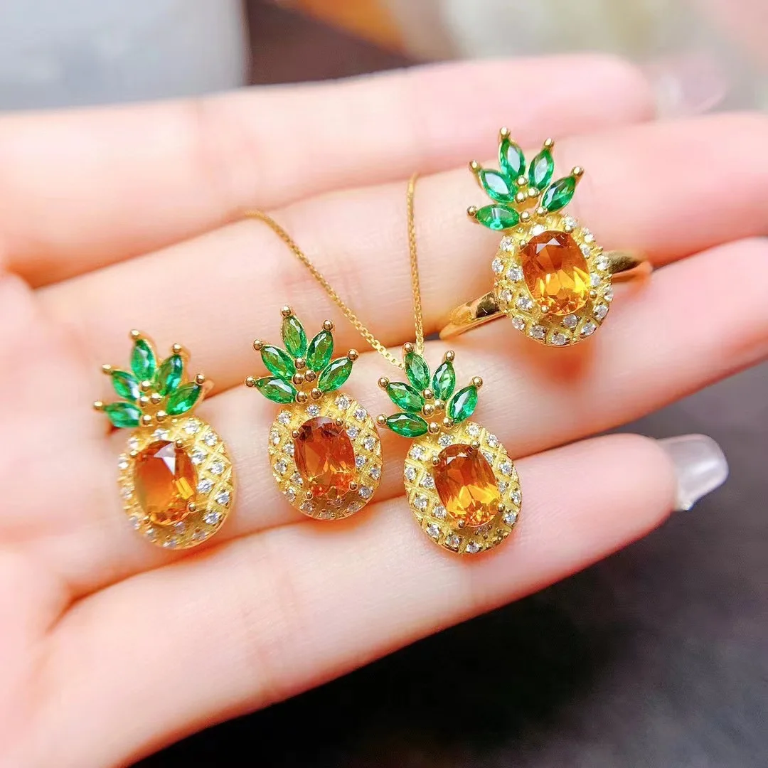 New Cute Fruit Pineapple Hawaiian Jewelry Sets For Women Luxury Yellow Crystal Pendant Necklaces Stud Earrings Golden Rings