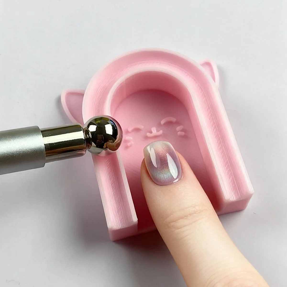 

Cat Eye Nail Magnet Assistant Holder Pad for Glass Bead Cat Eye Effect Gel Polish Guide Tool Beginner DIY Magnetic Nail Helper