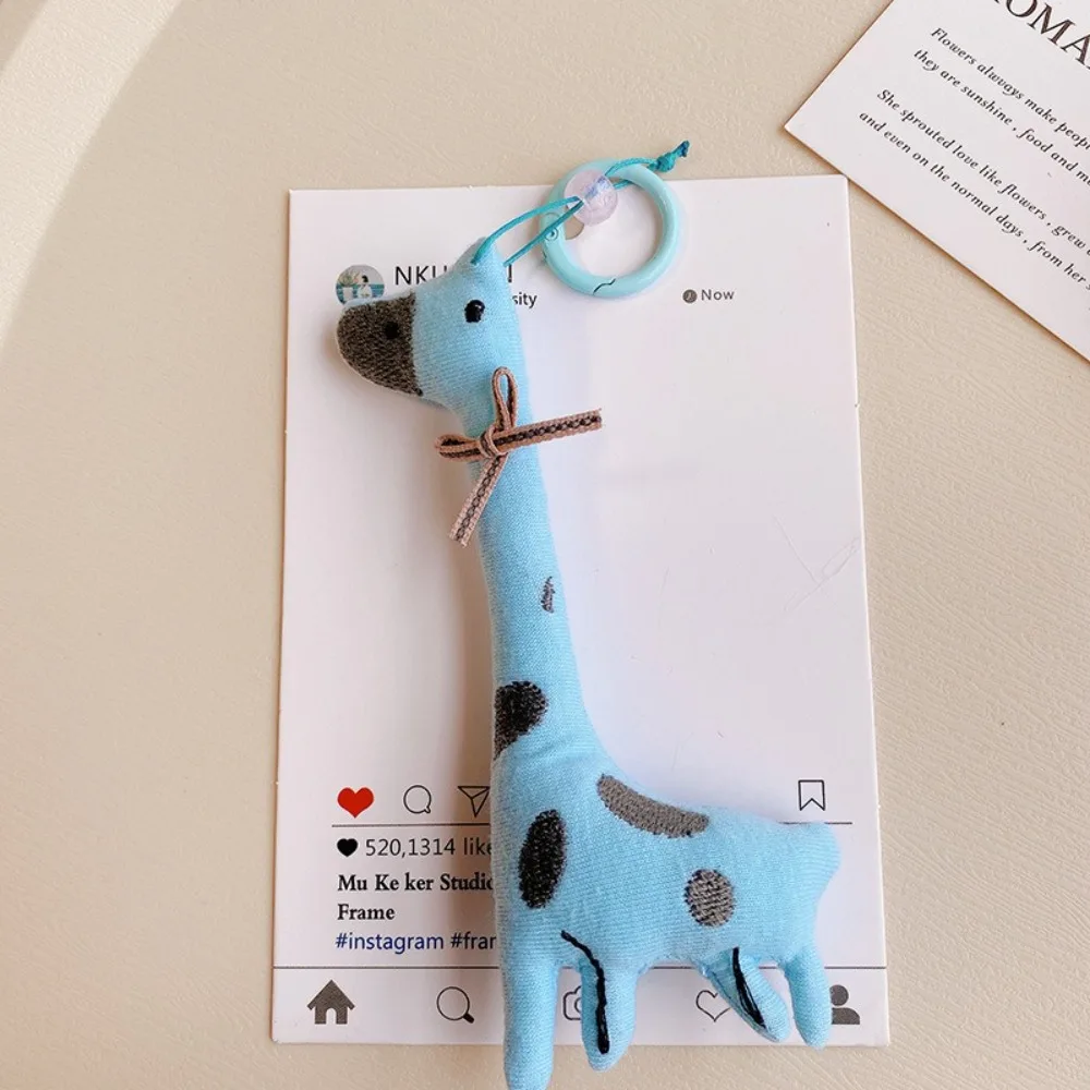 New Cute Design Car Keychain Kawaii Mini Size Giraffe Pendant Simple Style Charming Bag Pendant