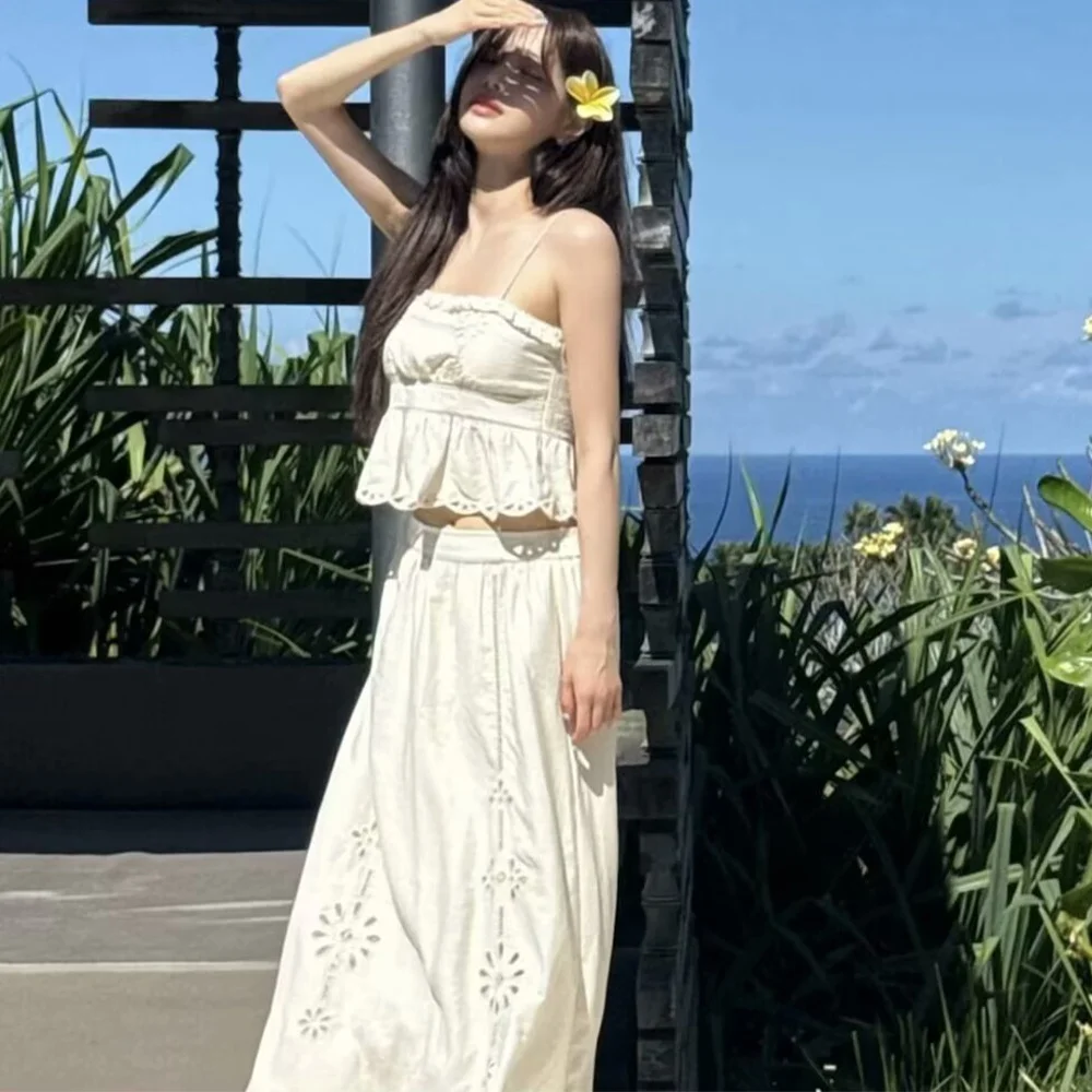 

UNIZERA Women's Hollow Embroidered Strap Short Top Midi Skirt Solid Color Decoration Spring/Summer New Casual Women's Wear