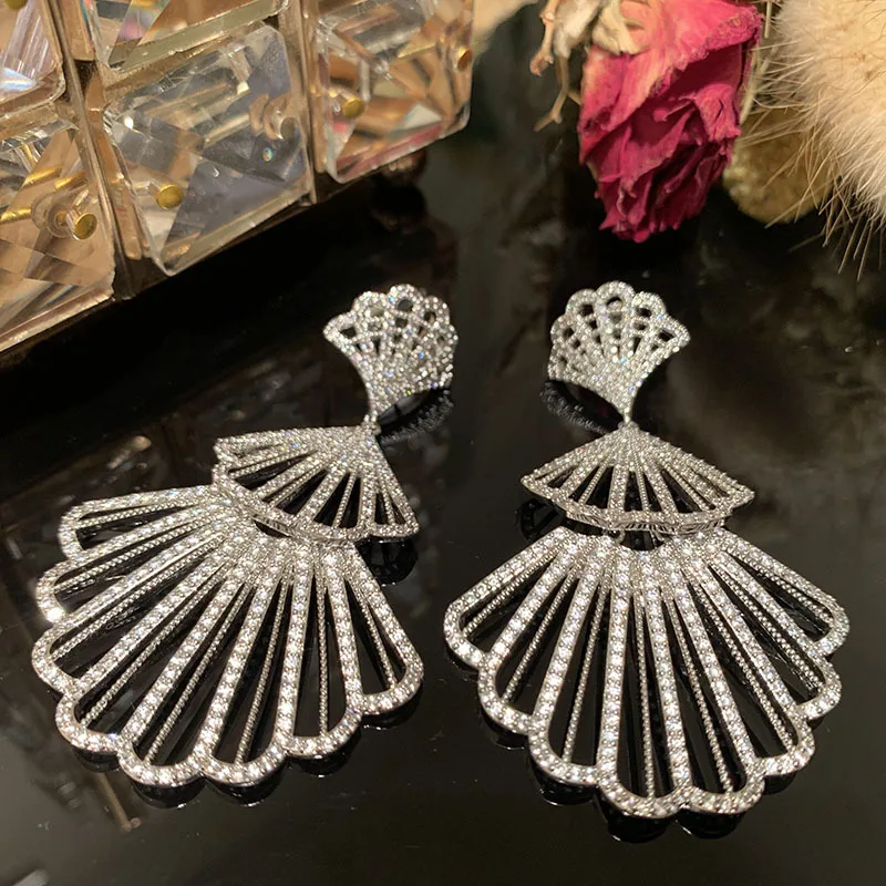 

Fashion Earring Crystal Shell Shape Hollow Stud Diamond Earrings Jewelry For Women Mom Gift