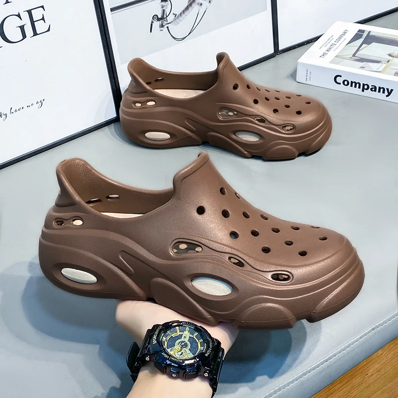 

Men's 2025 New Summer Non-Slip Outdoor Beach Wear Baotou Men's Sandals and Slippers