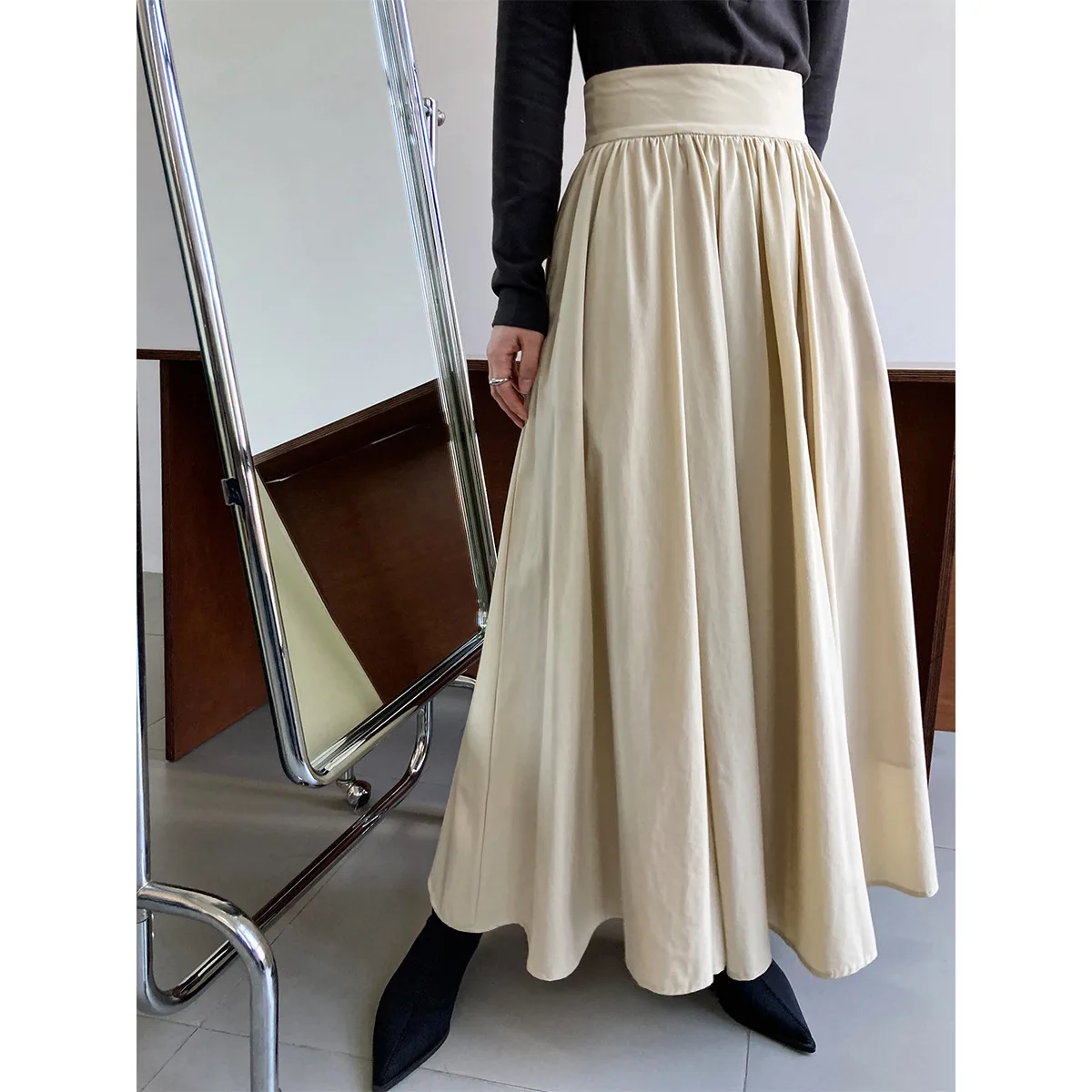 

High Waist A Word Pleated Skirt Long Skirt Autumn New Temperament High Sense Swinging Umbrella Skirt
