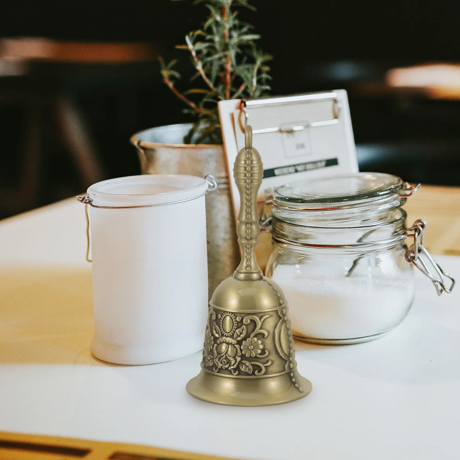 

Metal Hand Bell Retro Style Loud Call Bell for Restaurant Bar Dinner Service Use Mini Percussion Set Metal Bells