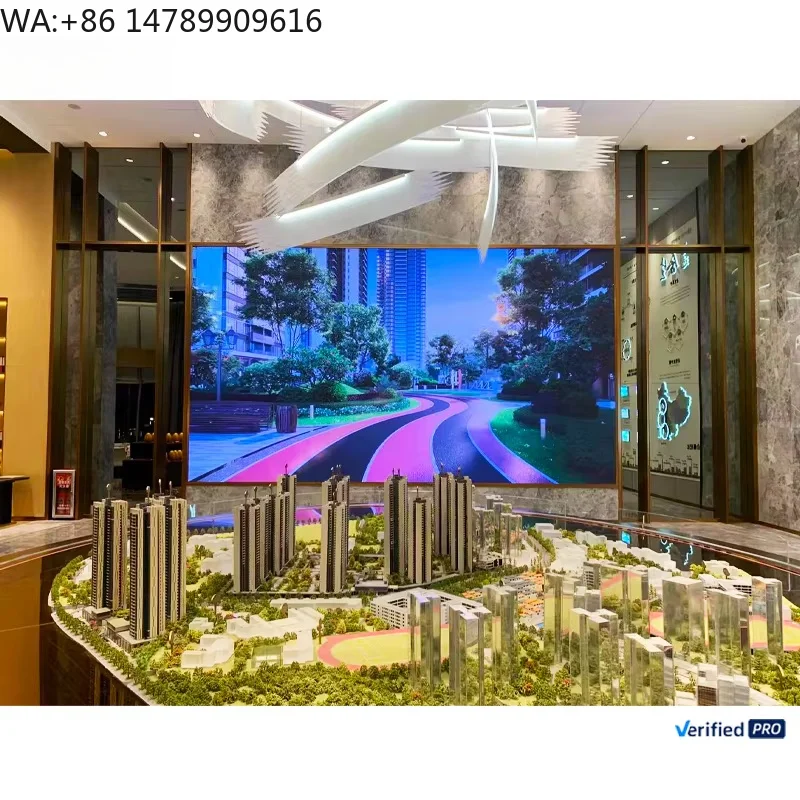 Custom-built LED Displays With Waterproof Protection P2.5 Large Full-Color Display Screen Indoor Use For Conference Room Command