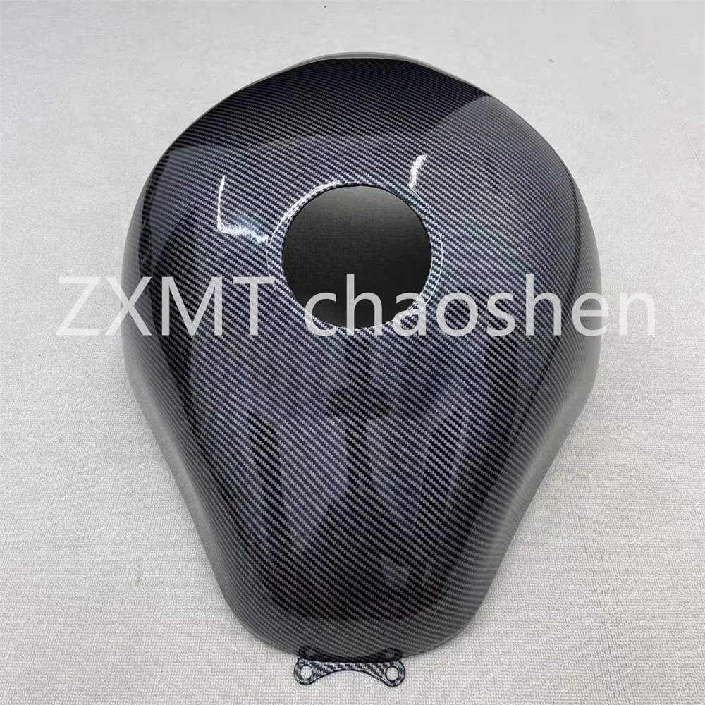 

Обтекатели мотоциклов из АБС-пластика подходят для крышек топливного бака GSX1300R и GSXR1300 с краской из углеродного волокна от 1996 до 2007 гг.