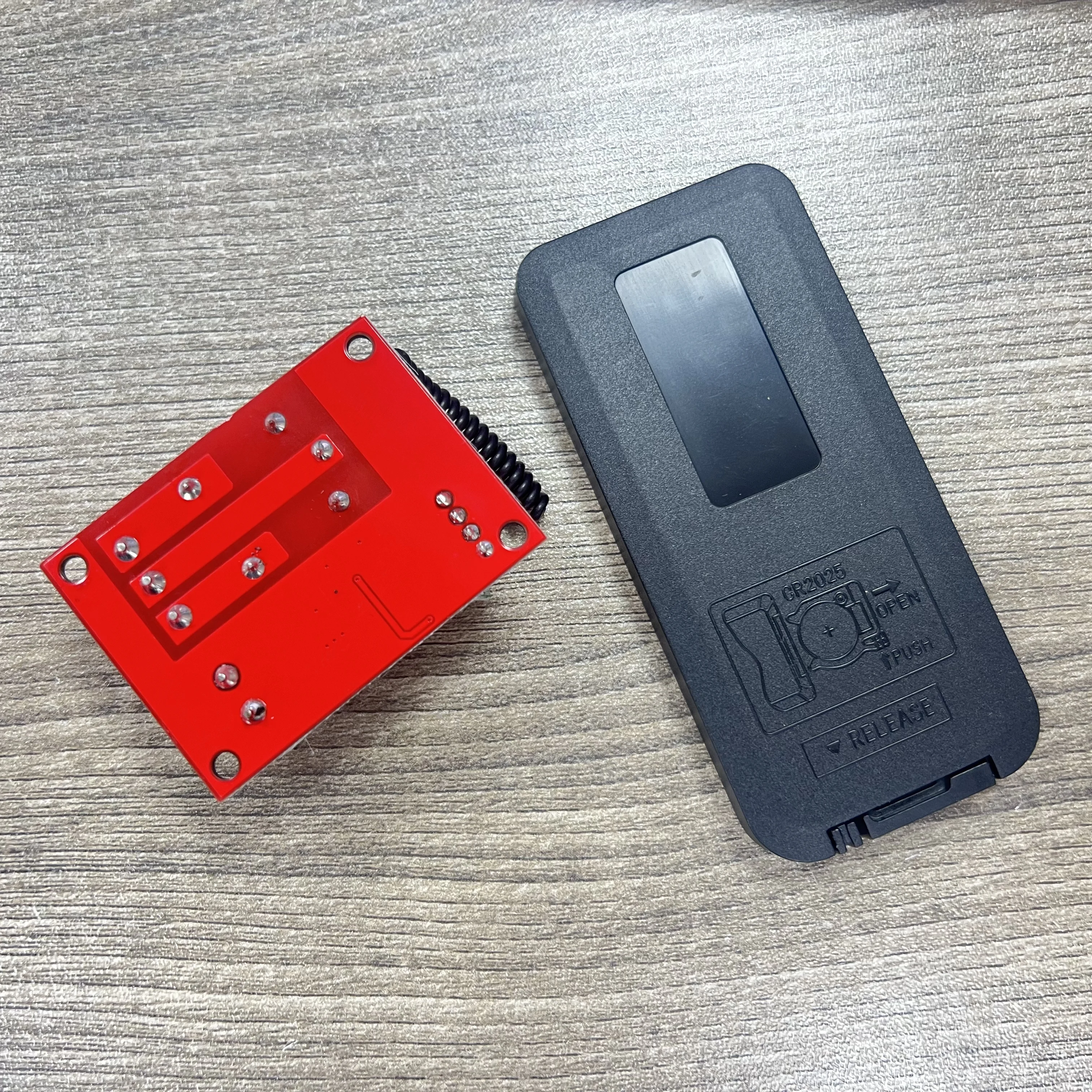 1 12V wireless module+2 key RF wireless remote control/433M remote control switch/wireless remote control switch