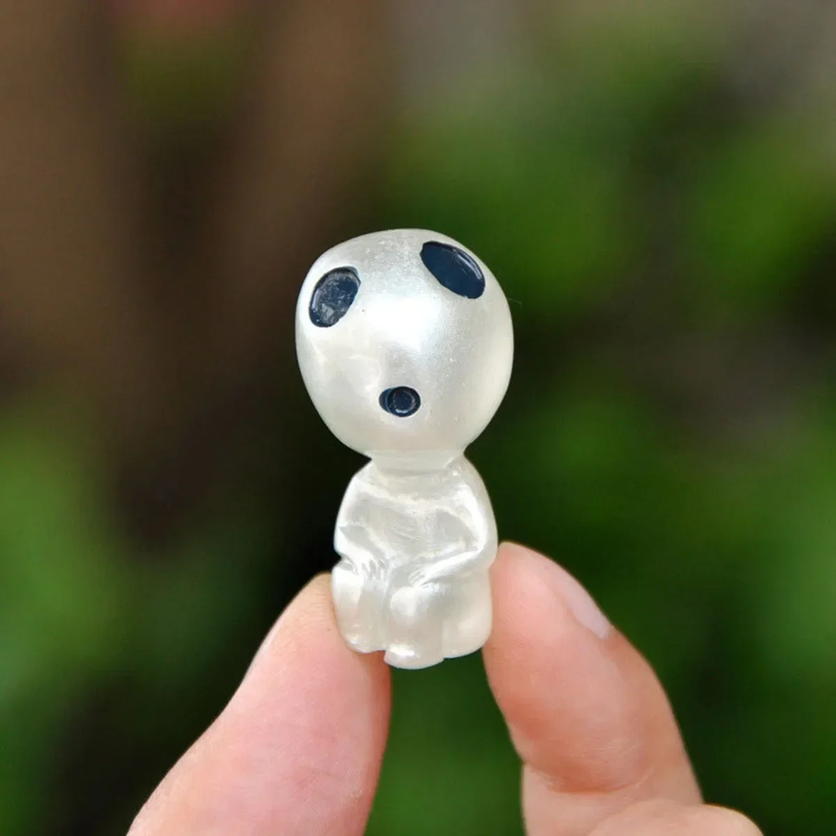 Luminous Elves Mini Figures Fish Tank Decor Kodama Glow in the Dark Figures Garden Micro Flower Potted Landscape Ornament
