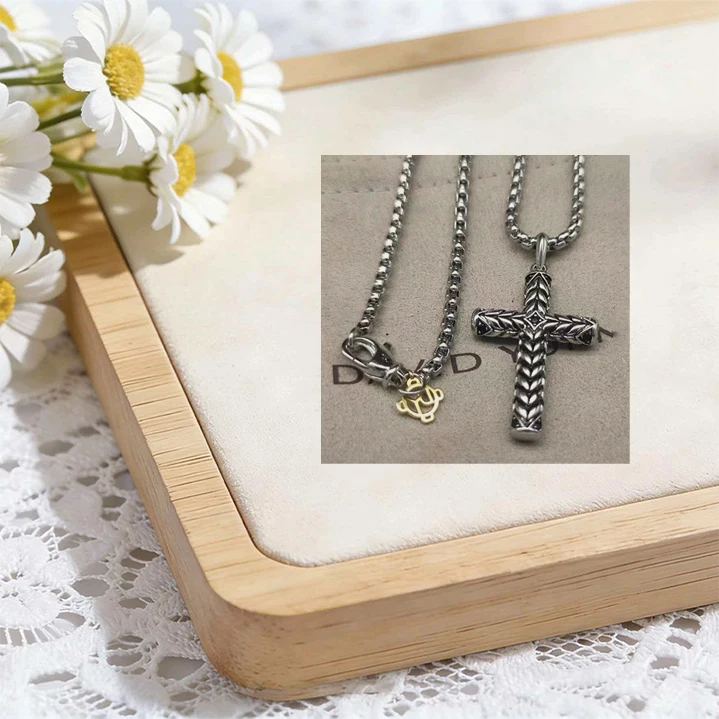 

2026 High-Quality Fashion Classic Luxury Fashion Versatile Diamond-Encrusted Elegant Lady's Style Necklace
