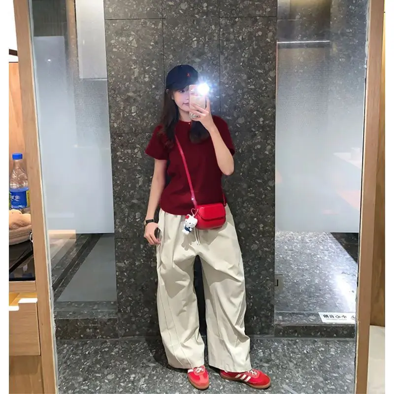 تي شيرت نسائي أنيق بأكمام قصيرة من القطن الخالص، تصميم فريد وعصري لفصل الصيف، جودة عالية، قطن كوري الطراز بقصة مستقيمة