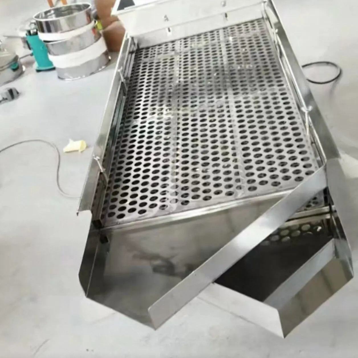 

220V Food Vibrating Sieve Machine Shaker Screener Deck Screener Impurities Remover Large Granular Material Screening