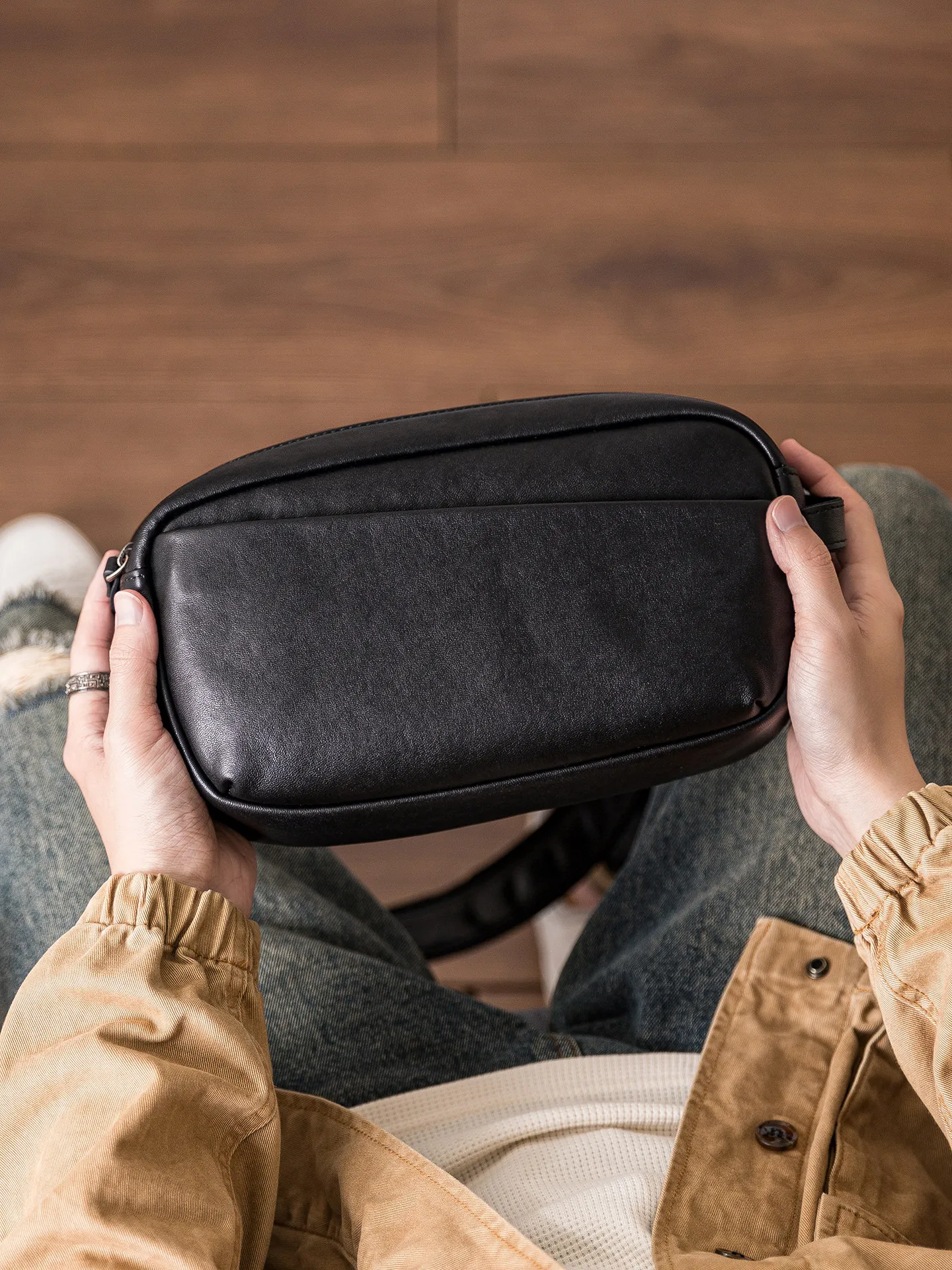 PNDME casual first layer cowhide men multifunctional chest bag outdoor travel luxury genuine leather sports black crossbody bag