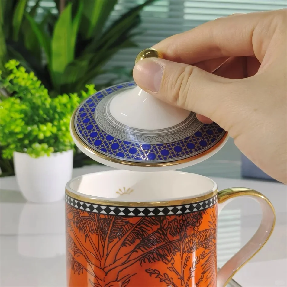 European Tiger Totem Retro Ceramic Mug with Lid 350ml High-end Gold‑rimmed bone china Office and Home Use Tea Cup