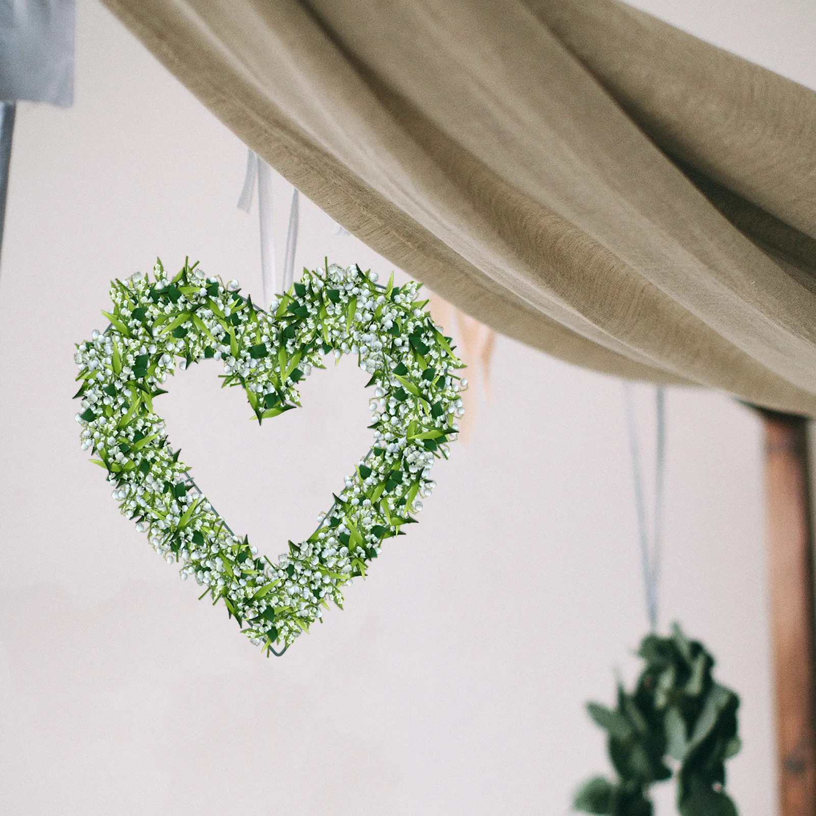 

3Pcs Heart Shaped Wreath Frame Iron Metal DIY Garland Ring for Wedding Christmas Party Decor Craft Wall Hanging Ornament