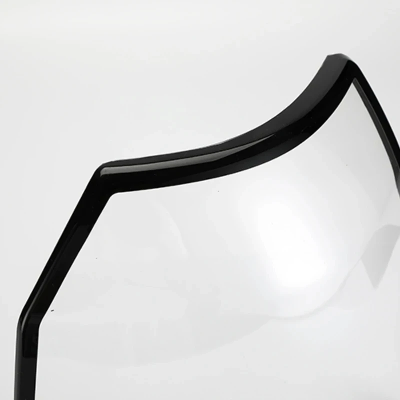 

For Land Rover Freelander 2 2013 2014 2015 Replace the transparent shell of the car taillight lampshade