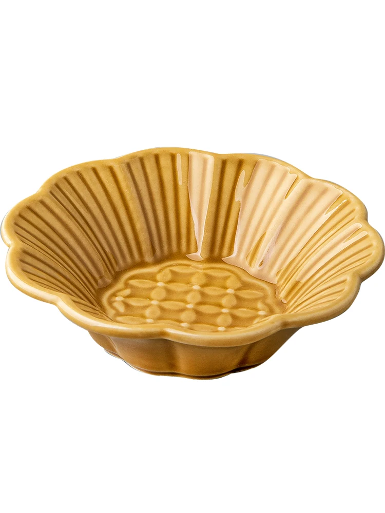 Flower Shape Ceramic Taste Dish Creative Relief Vinegar Dipping Saucer Sushi Sashimi Soy Sauce Wasabi Small Plate