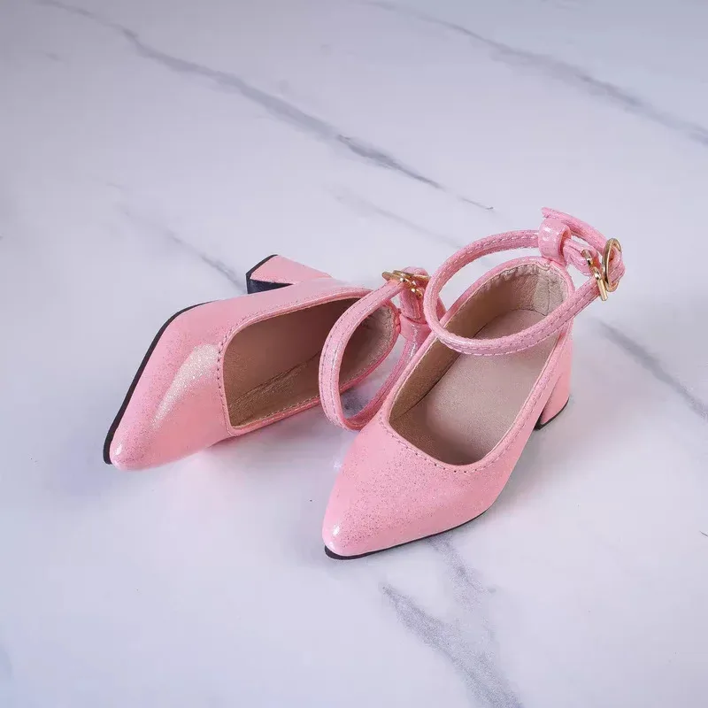 

Туфли BJD на 4 шарнирах с блестящей кожаной отделкой, заостренным носком, небольшим высоким каблуком, толстым каблуком с пряжкой, для кукол 1/4 MSD MDD, женские, 5 цветов