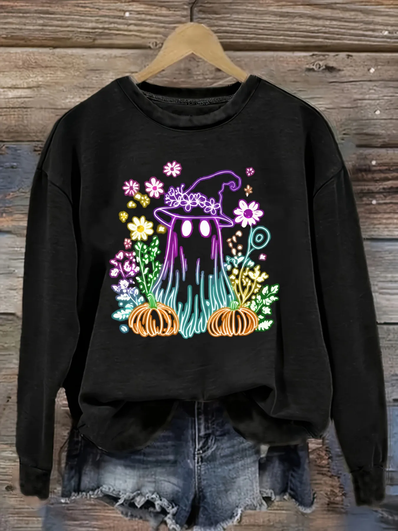 Women's Casual Long Sleeve Crew Neck T-Shirt Whimsical Witch Hat Floral Pumpkin Design Design, Round Neck Women's Clothing, Machine Washable, Slightly Elastic, Loose Fit, Spring Autumn Winter Women's T-Shirt, Halloween Costume Outfit