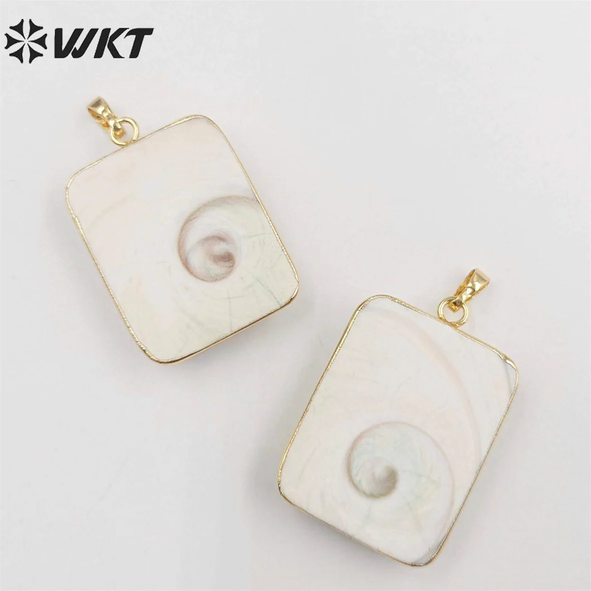 

WT-P1903 Newest fashion gold trim Natural shell made Gaumati chakra pendants unique Energy square and drop shell pendants