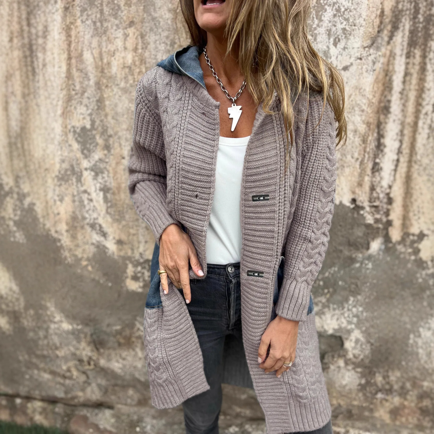 

2025 Russian Women's New Autumn Winter Loose Knitted Denim Patchwork Jacket