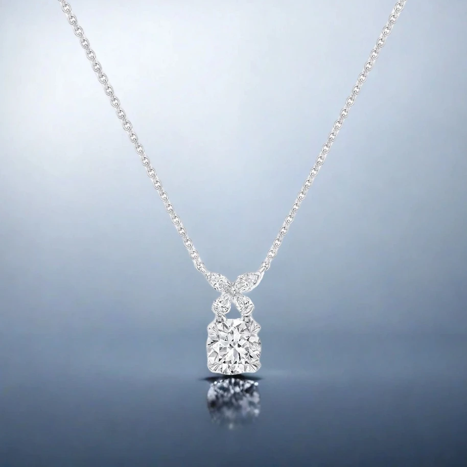 

Blooming star shaped butterfly collarbone necklace s925 butterfly pendant design, lightweight and sparkling, light luxury date