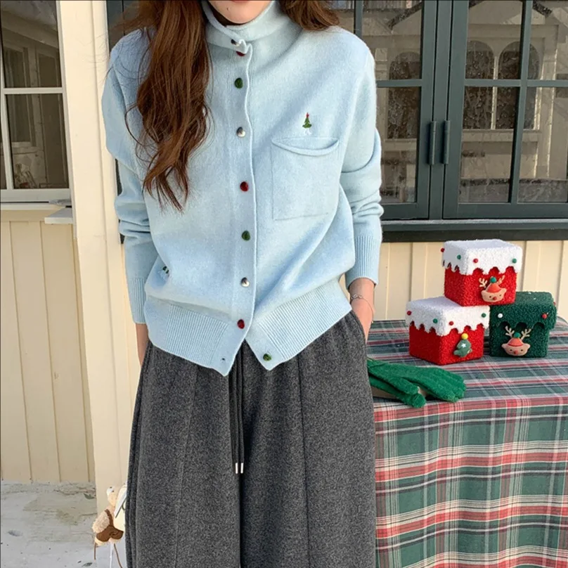 

Женский зимний свитер с высоким воротом и вышивкой, повседневный вязаный кардиган, пальто