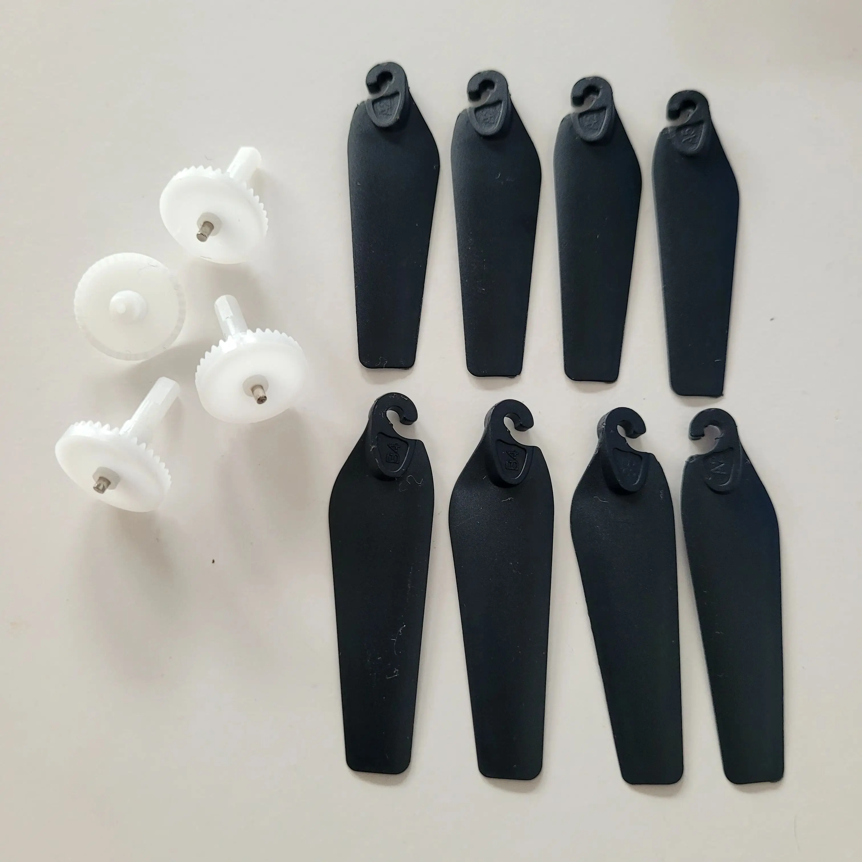 Kit de piezas de repuesto para Dron V88, accesorios de hélice, hoja de arce, hoja de ala, Engranaje grande, pieza RC Quadcopter V88, accesorio