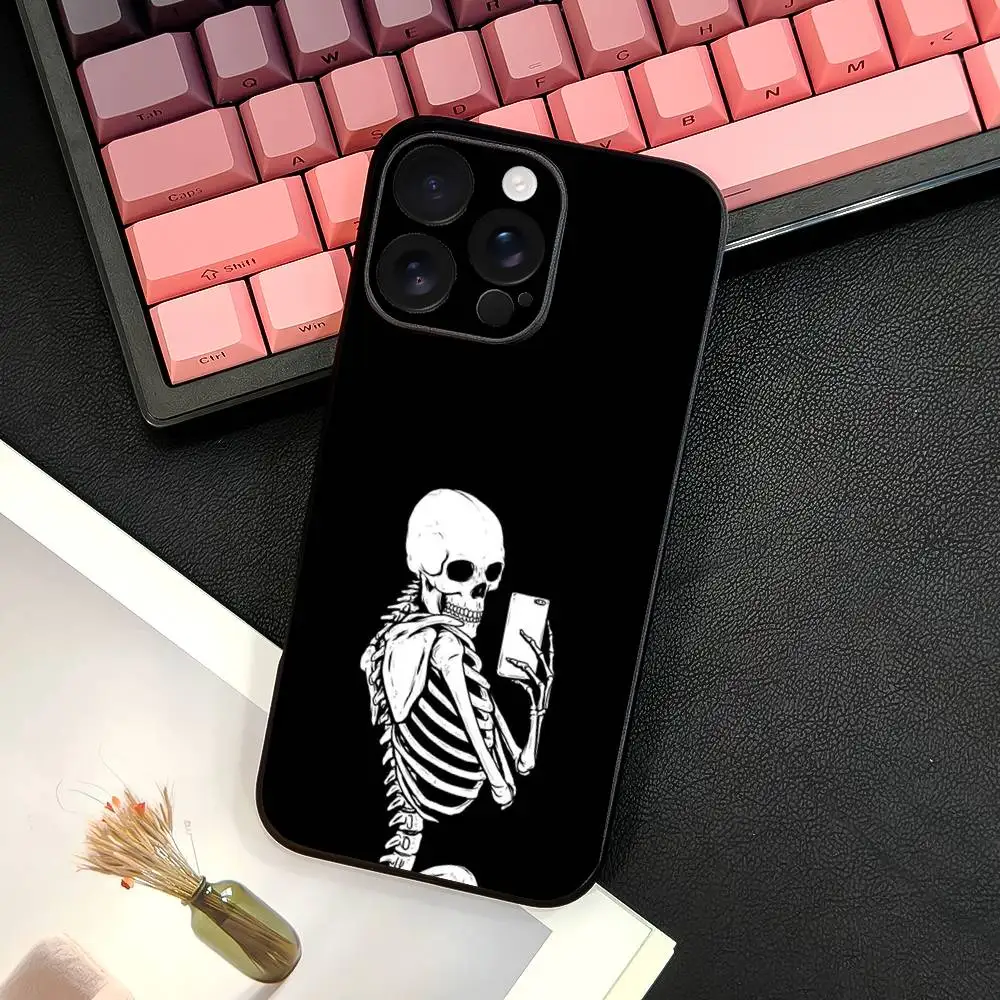 Creepy Skeleton Halloween Phone Case For 17 12 13 14 15 16Pro Max mini Plus strong magnetic attraction