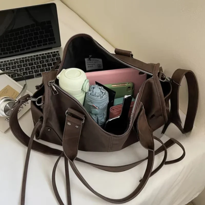 Retro Women Underarm Pillow Bag Tassel Decor Large Capacity Shoulder Handbag Trendy High End Ladies Motorcycle Crossbody Bag