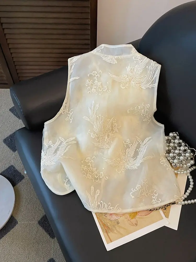 수 놓은 조끼 여성 중국 스타일 빈티지 조끼 민소매 레트로 버클 탑 여성 여름 새로운 패션