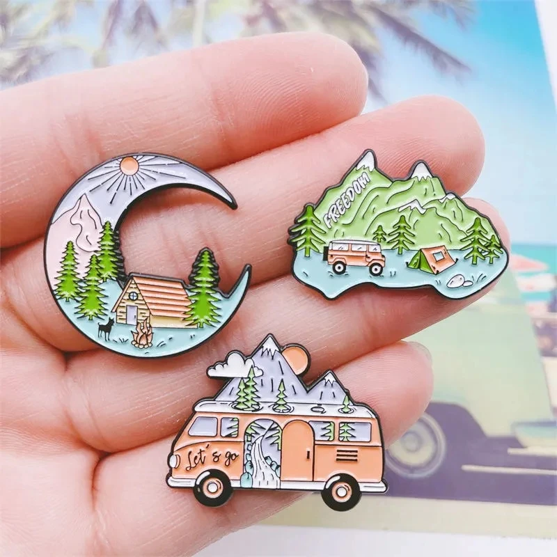 

Creative Outdoor Travel Broochs Bus Mountain Peak Sunrise River Tent Pin Alloy Badges Jewelry Gift Female Pins