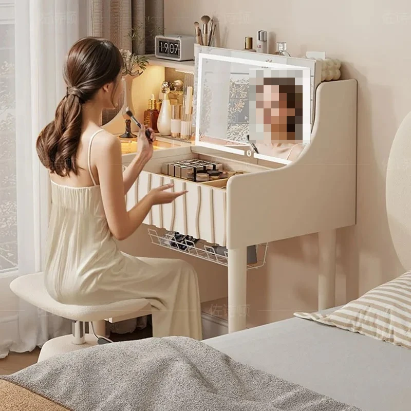 Factory Direct 2026 Women Modern Vanity Table Makeup Bedroom Coffee European Storage Dressing Table Drawers Cosmetics