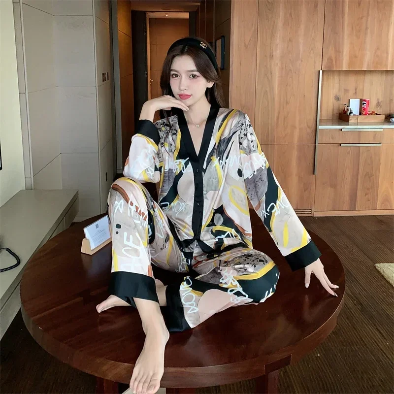 2022 New Women\'s Pajamas Set V Neck Design Luxury Cross Letter Print Sleepwear Silk Like Home Clothes XXXXL Large Size Nightwear