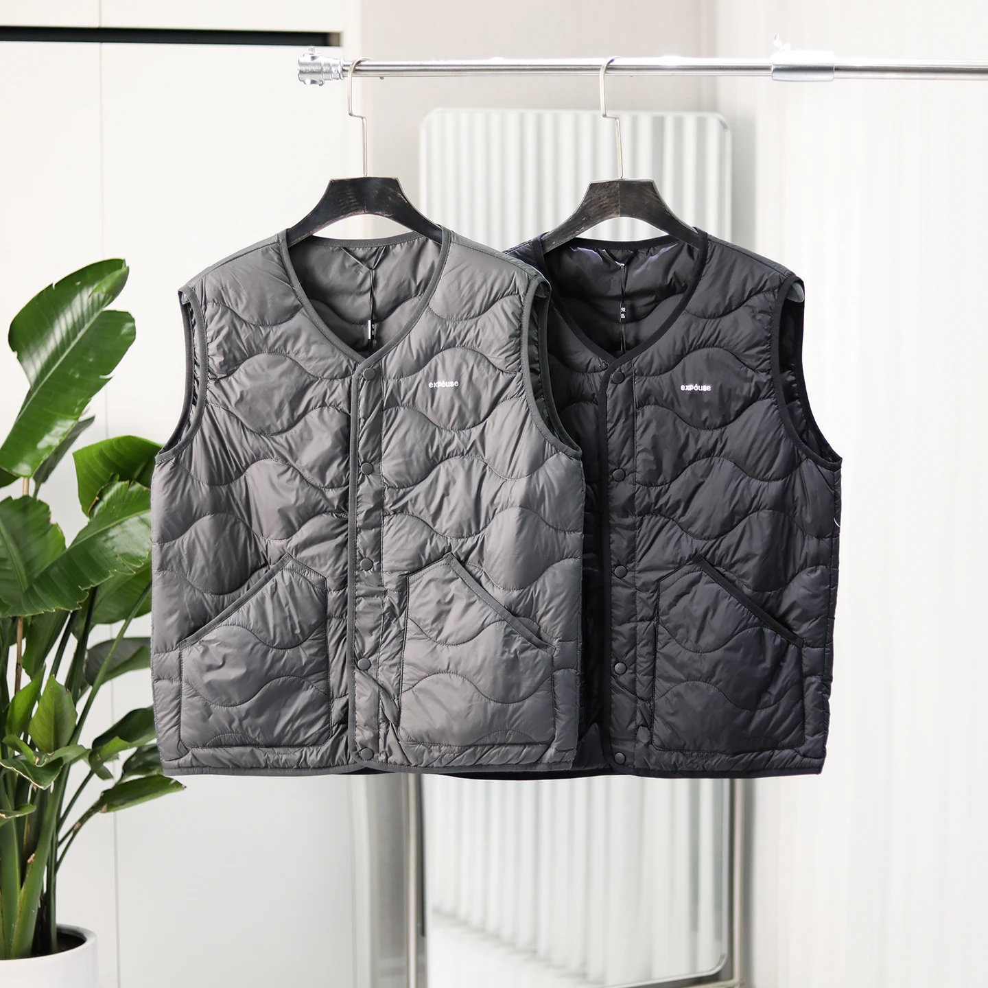 

Легкий пуховик High Loosen 90 Down! Тыквенная горлянка Warm Lo! Мужской терможилет с V-образным вырезом для осени и зимы