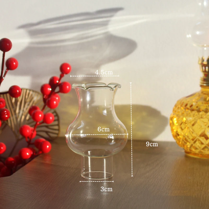 Oil Lamp, Vintage Glass Kerosene Lamp Indoor Decorative Hurricane Lamp Oil Lantern for Tabletop Decor and Emergency Lighting