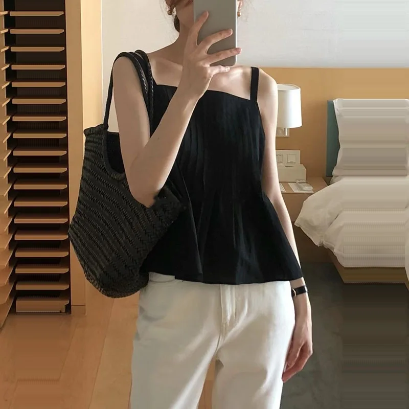 Summer New Women's Svel Square Collar Loose Design Sense Doll irt Top Strap Vest Folded Design Pure Color ort Length