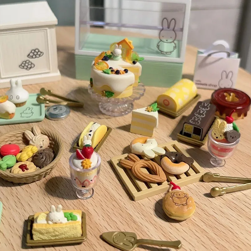 リーメント公式 ミッフィー ミニチュアキッチンカフェ ブラインドボックス 高精細フードフィギュアセット キュートなコレクターズデスクトップデコレーションギフト