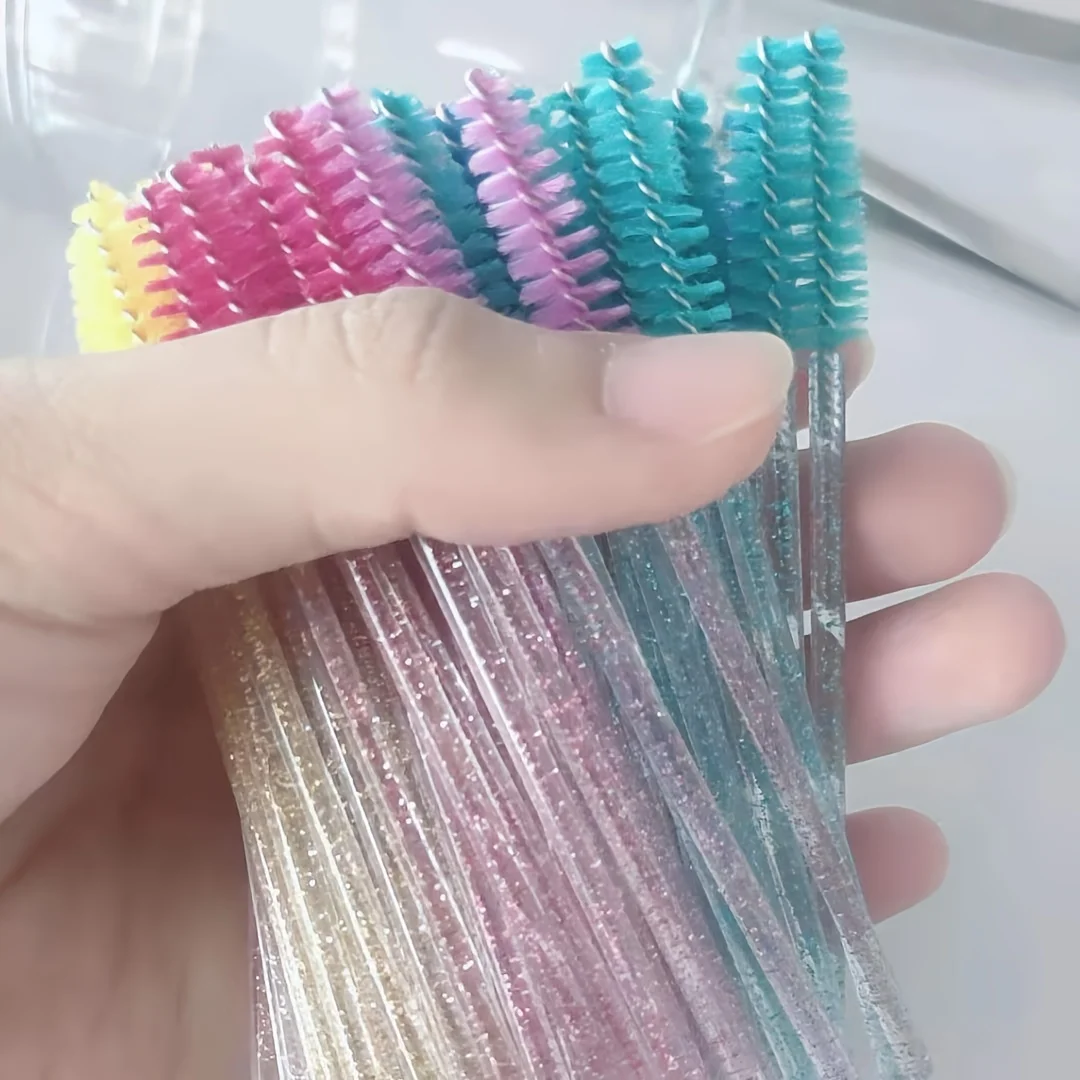 50 Stück Spoolie-Bürsten mit Kristallgriff – Bunte Mascara- und Augenbrauenbürsten, Einweg-Wimpernkämme, tragbare hypoallergene Werkzeuge