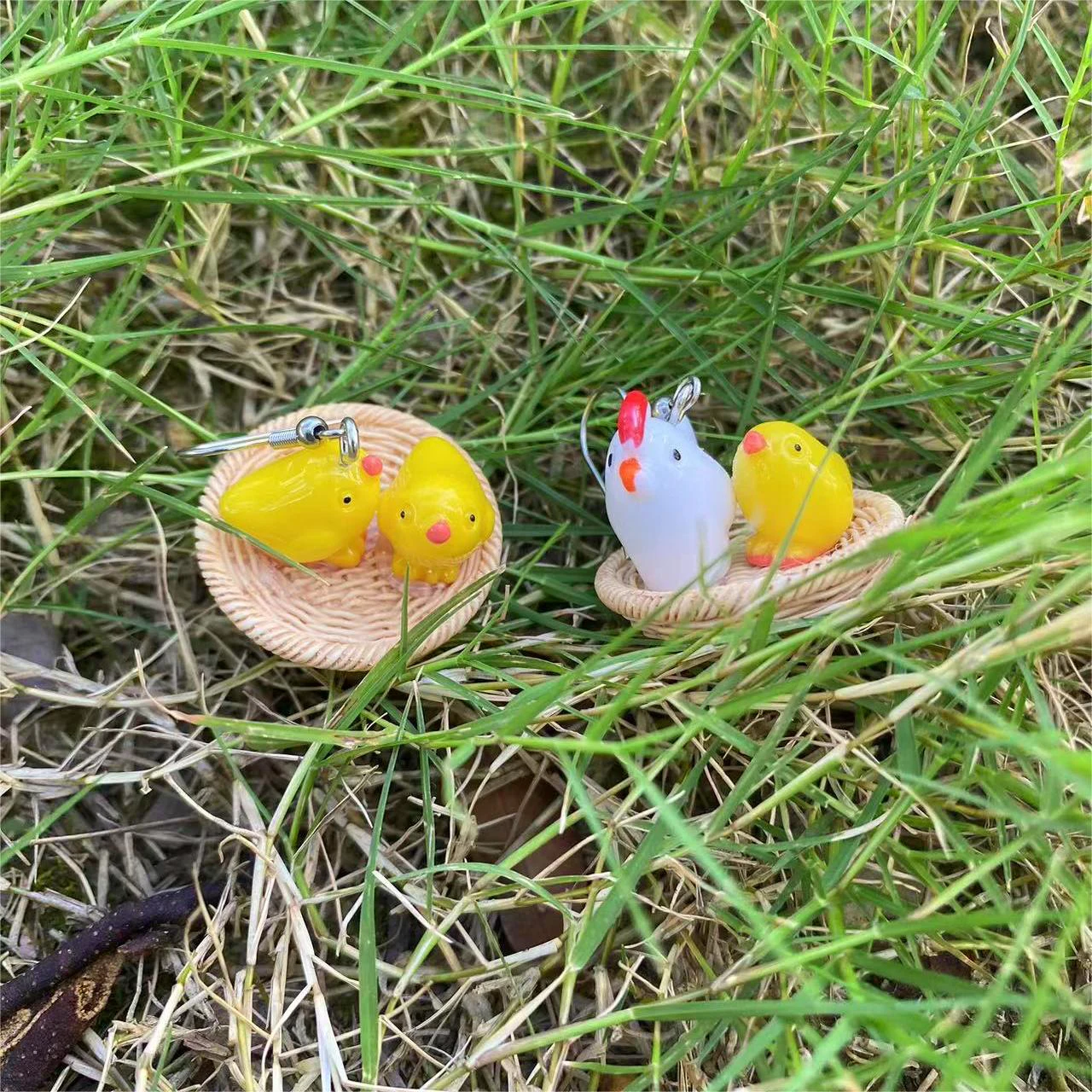 1 pair of hen and chick creative earrings Novelty chicken earrings