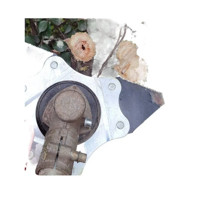 刈払機、芝刈り機、鋸歯状刃付き 3 枚刃、ブラック アクセサリー用