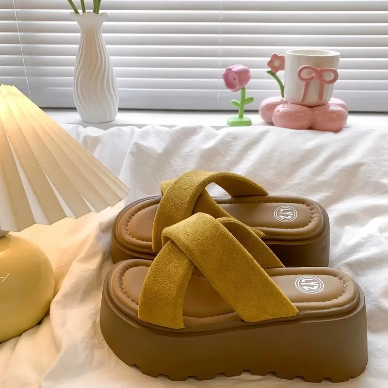 

Women's Summer Outdoor Slip-On Thick Bottom Platform Comfortable Beach Sandals Easy to Wear And Remove TPR Sole Anti-Slip