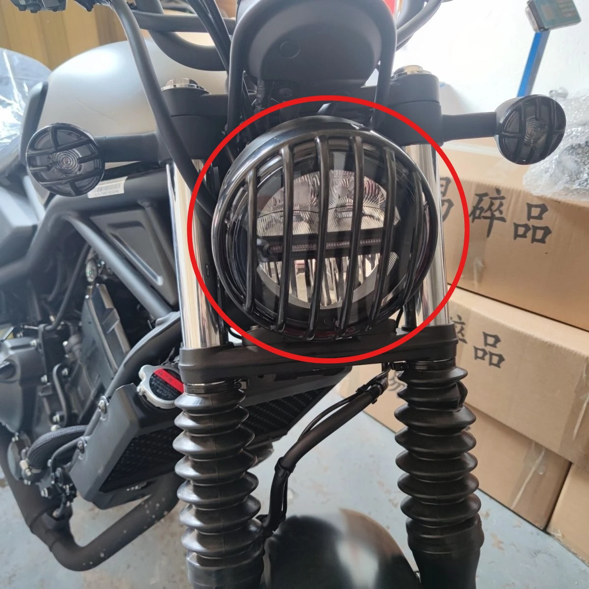 

Applicable for Honda CL300 CL500 modified retro headlight mesh cover, front and rear turn signal light shell decorative cover