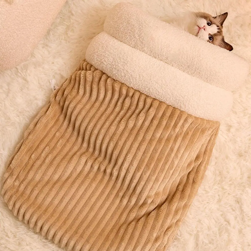 Cat Winter Sleeping Bag Pet Down Sleeping Bag Nest PP Cotton Semi-enclosed Warm And Comfortable Large Pocket Design M/L Cute