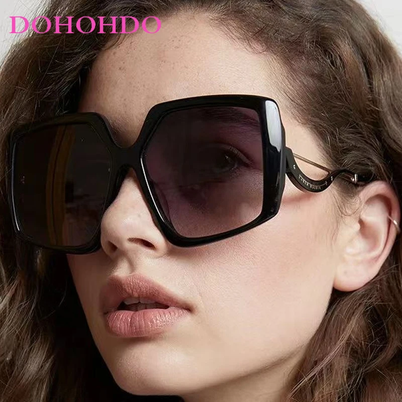 

New Fashion Personality Oversized Square Frame Sunglasses Women Men Brand Designer Eyewear Travel Driving Shades UV400 Óculos