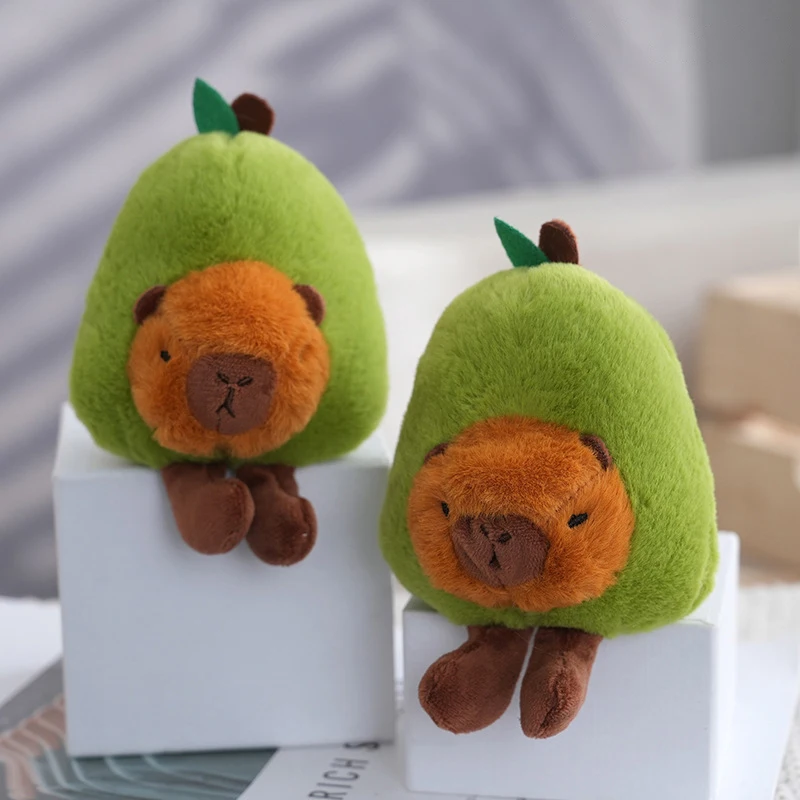 Lindo llavero de felpa de capibara de aguacate, juguetes colgantes, llavero Kawaii de dibujos animados para mujeres y niñas, accesorios de decoración para mochila, regalos