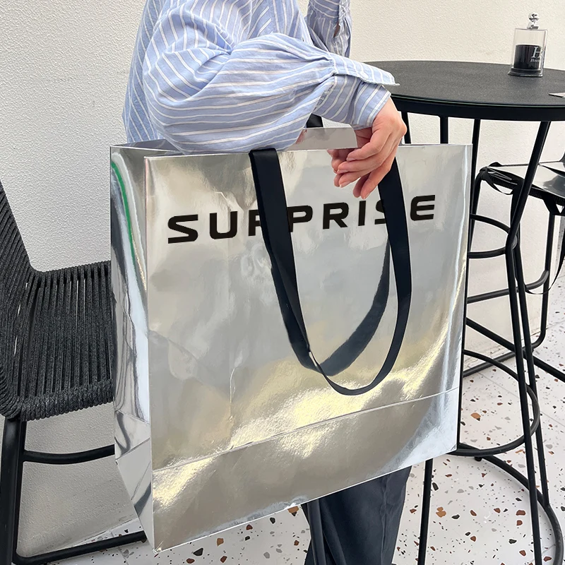 Imagem -02 - Bolsa de Presente de Papel Kraft Branco com Alça de Fita Adequado para Bolsa de Compras com Seu Próprio Logotipo Bolsas de Papel de Prata Personalizados Papelão Luxo