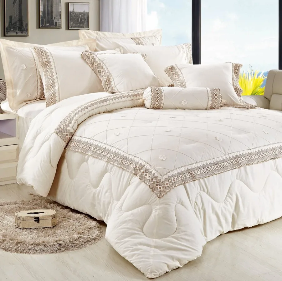Polyester Microfiber Solid Comforter Set