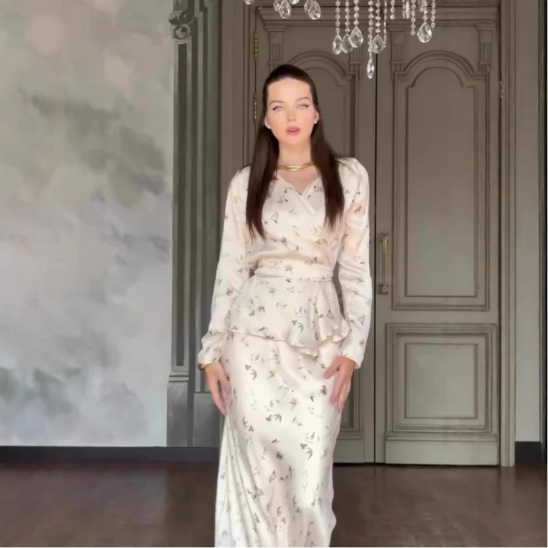 

2025New Winter French Retro Light Luxury Style Long Sleeve Long Dress Set