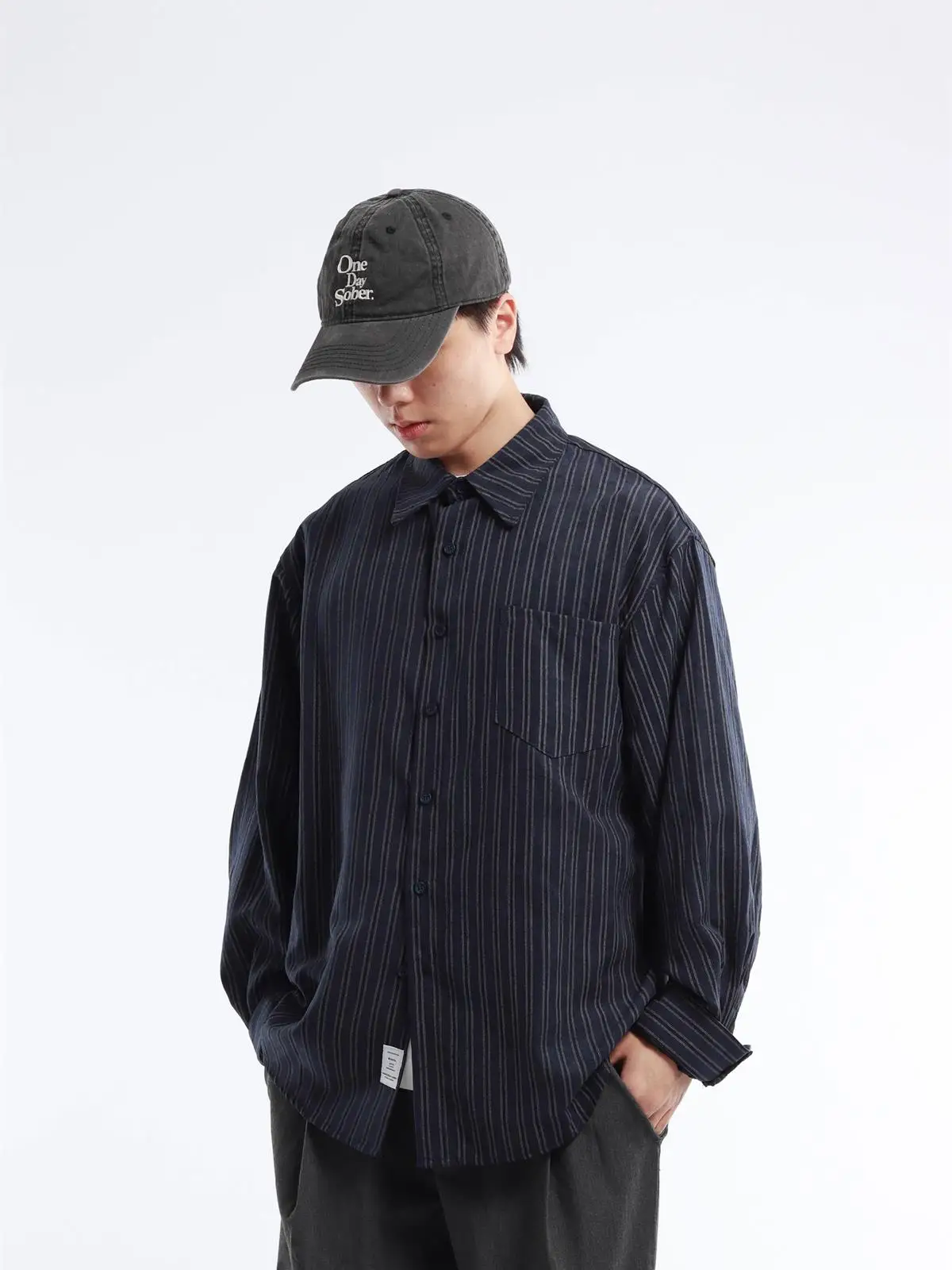 Trendy Long Sleeve Pleated Fabric Stripe Loose Collar Men's Women's All-Match Open Cardigan Shirt Autumn 2026 Casual Style